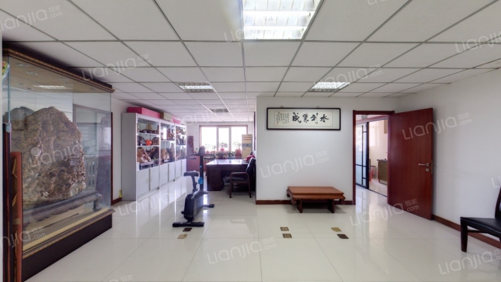 万隆中心大厦二手房实景图