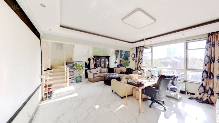 万科水晶城依云园二手房实景图