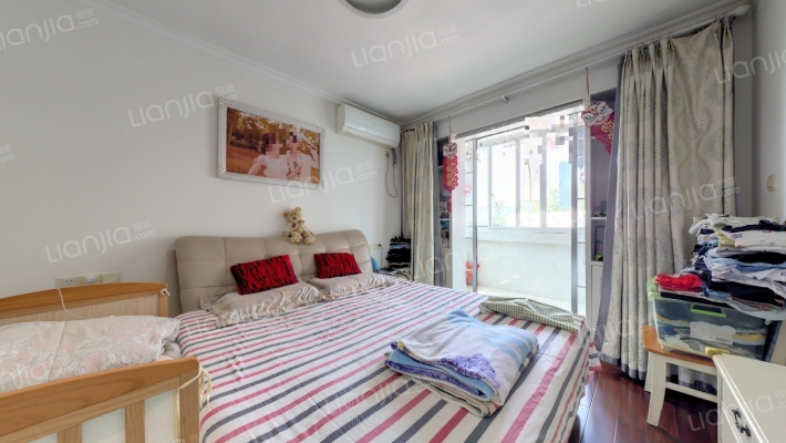 打铁关新村二手房实景图