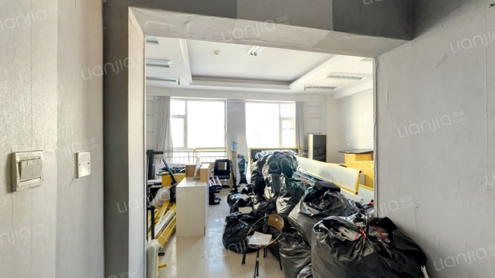 中联大厦二手房实景图