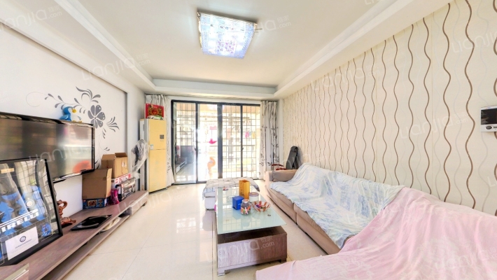 融信宽域二手房实景图