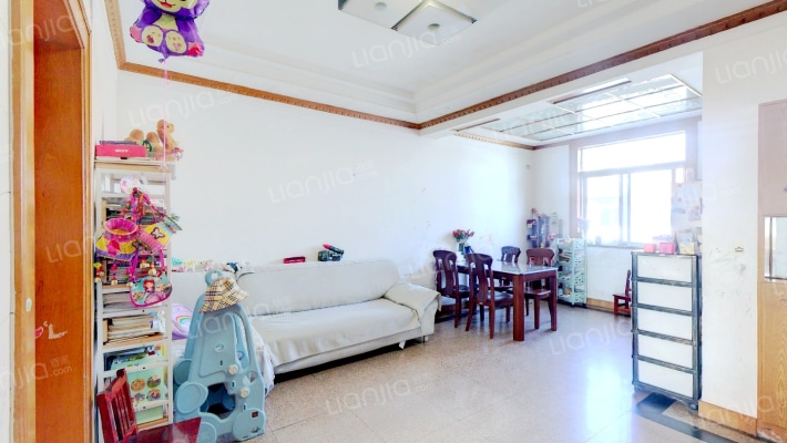 越秀南路520弄二手房实景图