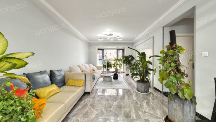 中梁华府二手房实景图