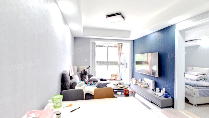 七彩小镇二手房实景图