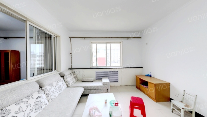 汽修宿舍二手房实景图