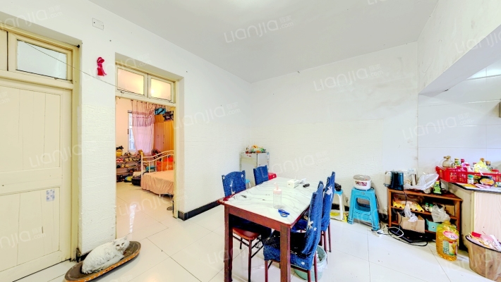 新江新村二手房实景图