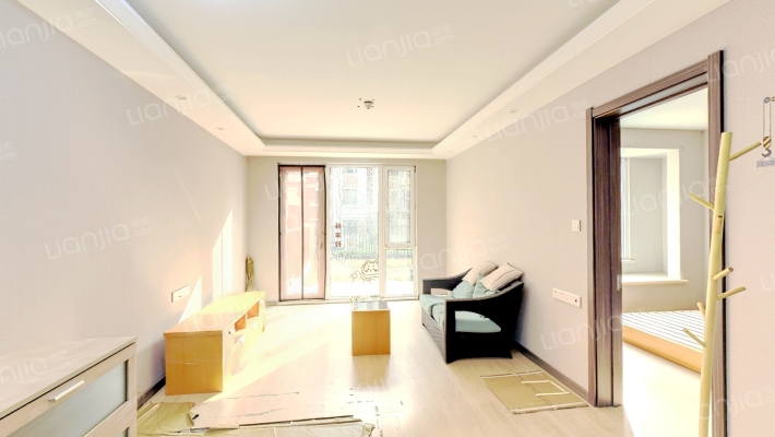 万科翡翠四季C2区二手房实景图