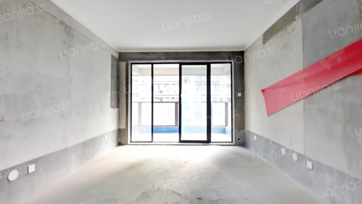 华龙门二手房实景图