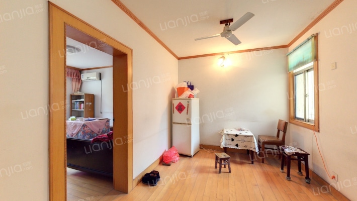 汽修新村二手房实景图