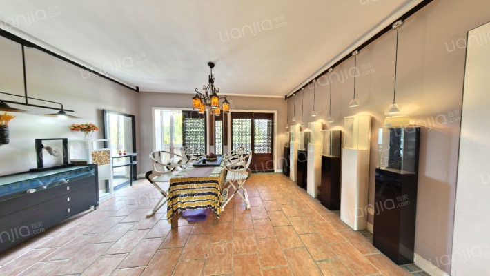 依湖园二手房实景图