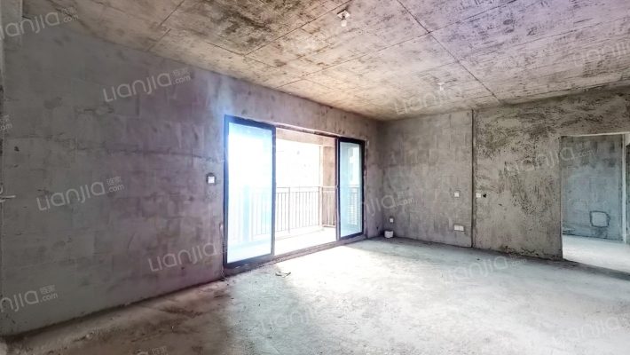 高宇御峰二手房实景图