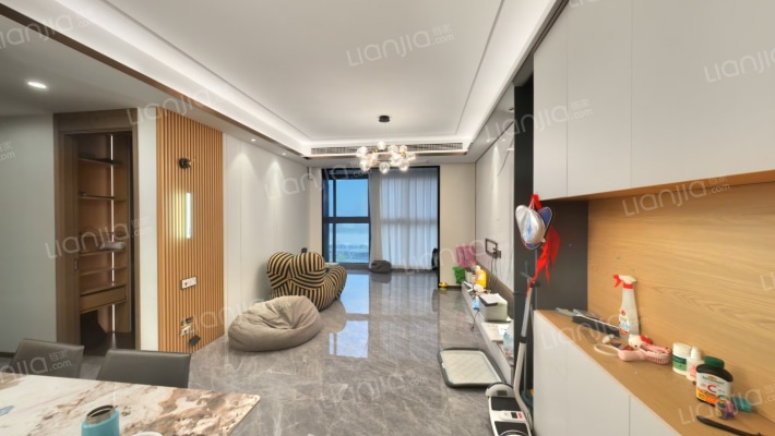 德信新中宇·文辰府二手房实景图