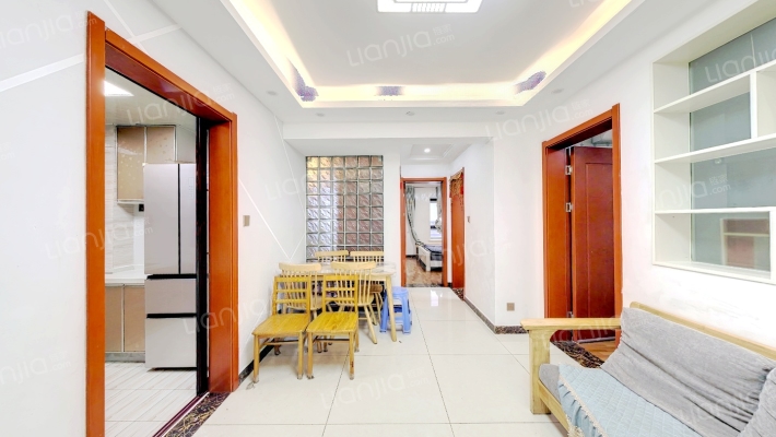 泓润新城华府二手房实景图