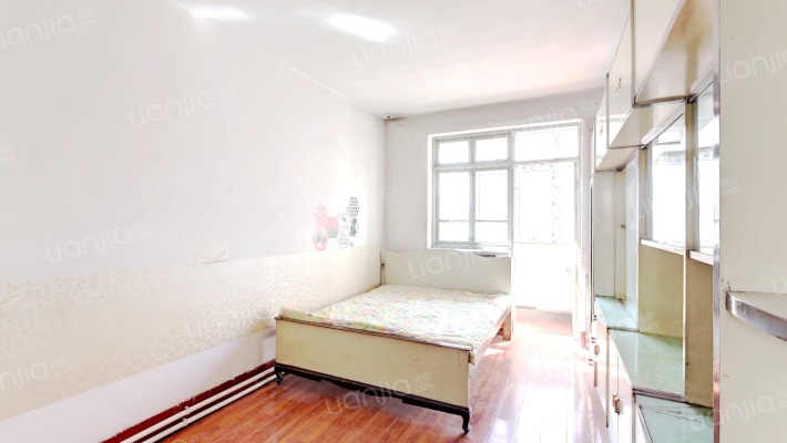 省四建解南小区二手房实景图