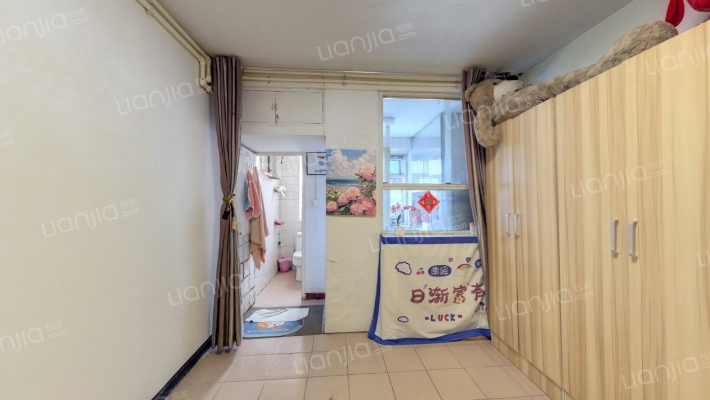 五交化宿舍二手房实景图