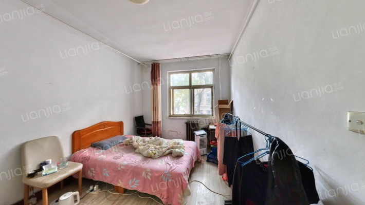 育红胡同5号二手房实景图