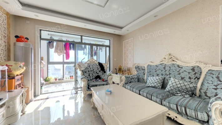 新凤凰城二手房实景图