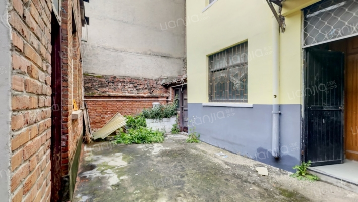 公检法司家属院二手房实景图