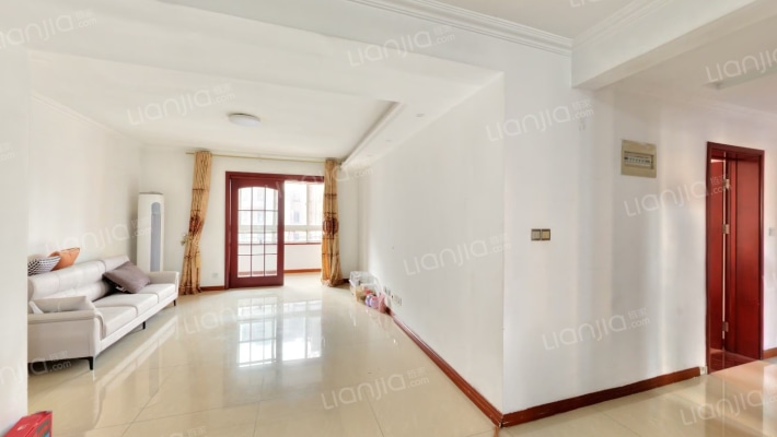 山水龙瑞二手房实景图