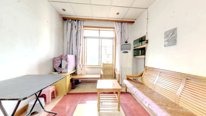 马房山教师小区二手房实景图