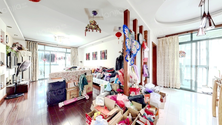 月泉湾名邸二手房实景图