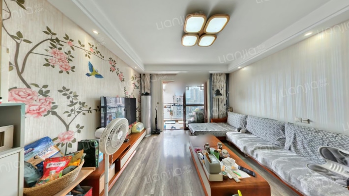 幸福时光里二手房实景图