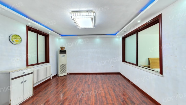 千佛山东路17号二手房实景图