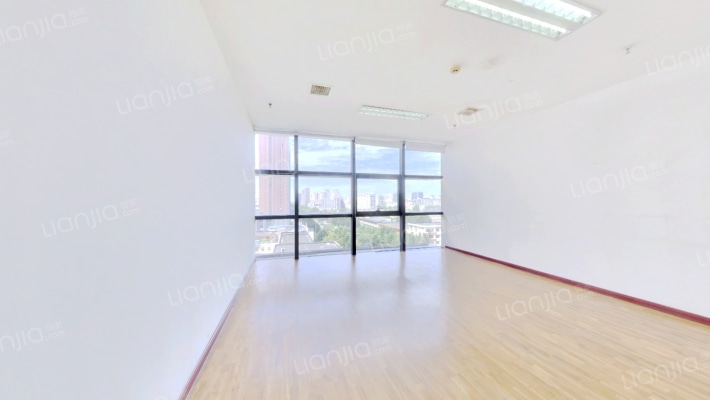 新华贸中心二手房实景图