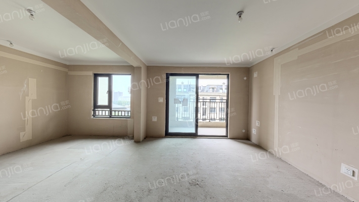 保利城二手房实景图