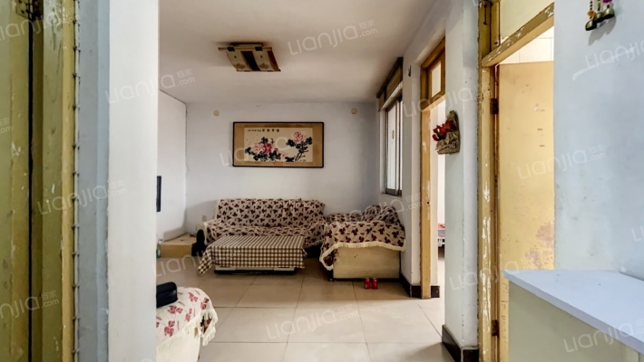 信托家属院二手房实景图