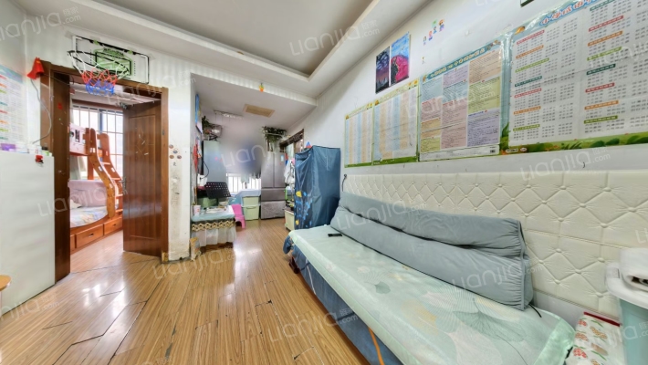 龙城铭园一期二手房实景图