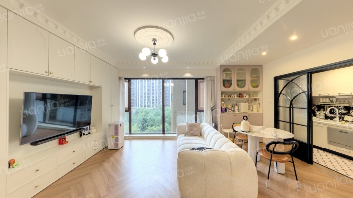 中粮香颂丽都二手房实景图