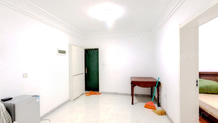 玉琳路四眼井社区二手房实景图