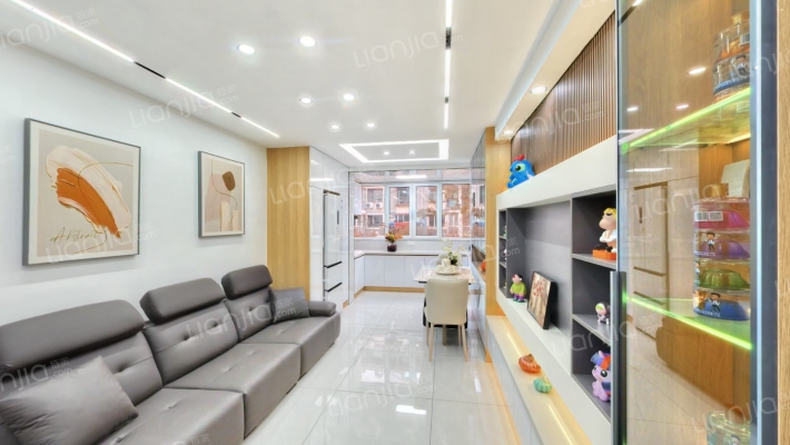 和泰馨城香樟园二手房实景图