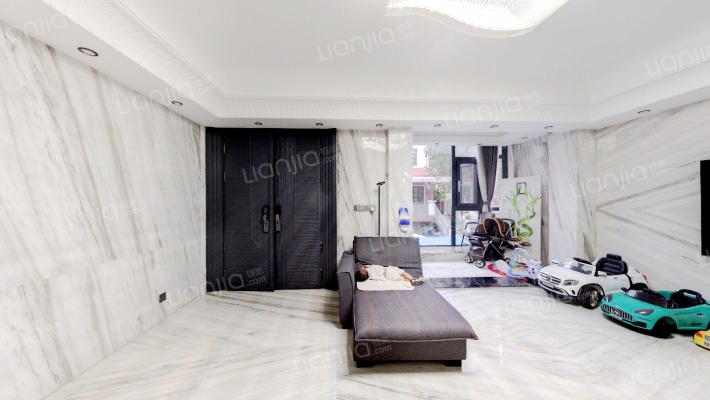 香槟美墅二手房实景图