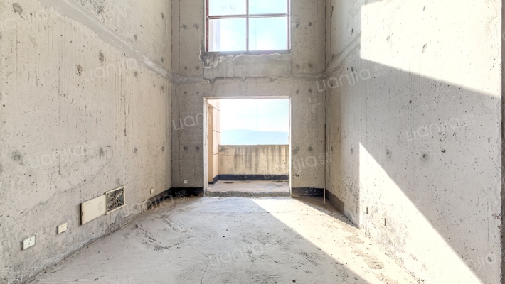 中铁滨河佳园二手房实景图