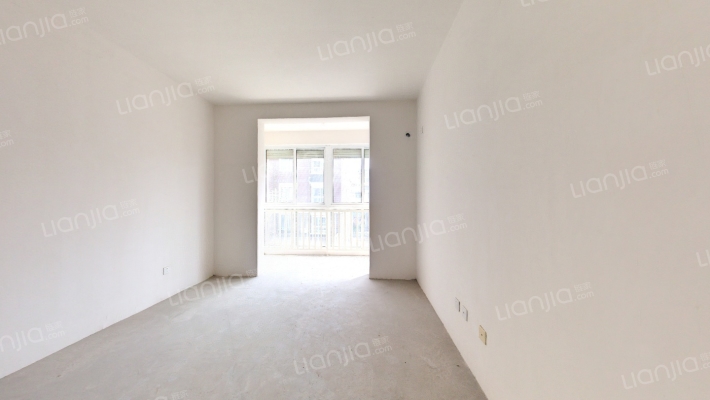 西郊花园二手房实景图