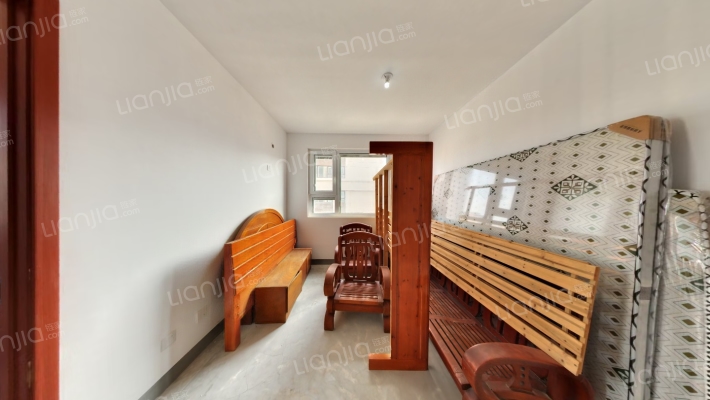 明秀咏江苑二手房实景图