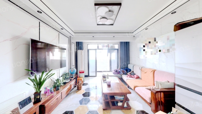 馨隆天地二手房实景图