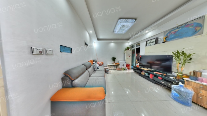 蓝钻二手房实景图