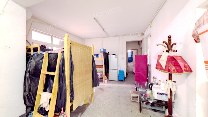 山水天成二手房实景图