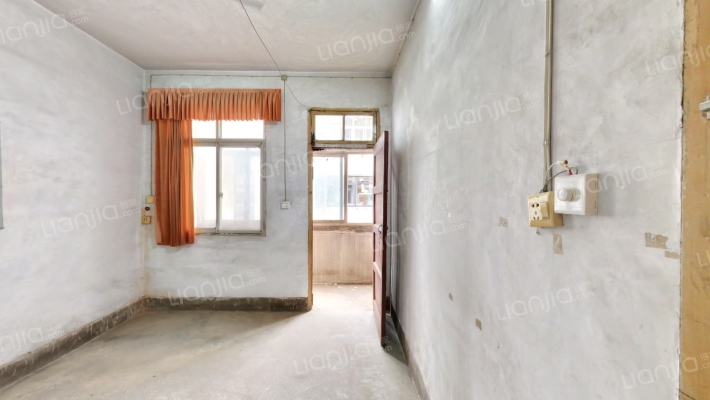 市防疫站家属院二手房实景图