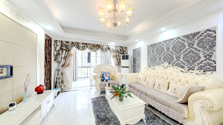 天鹅湾东区二手房实景图