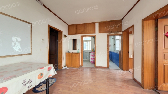 东门新村二手房实景图