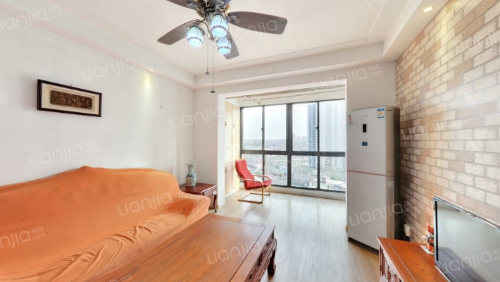 凤凰和美二手房实景图