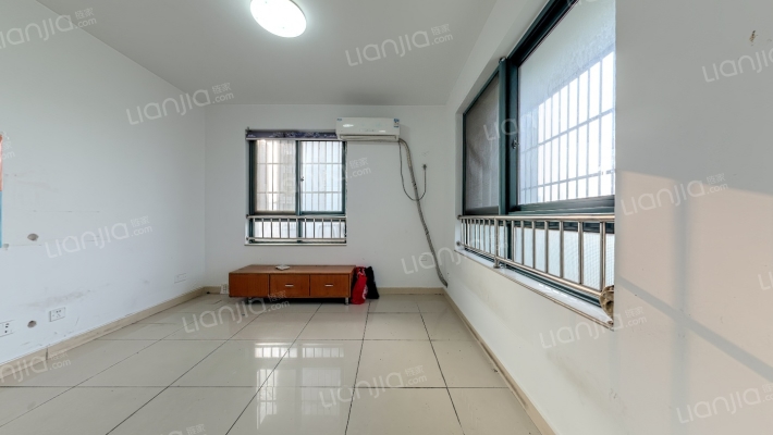 新安天苑二手房实景图