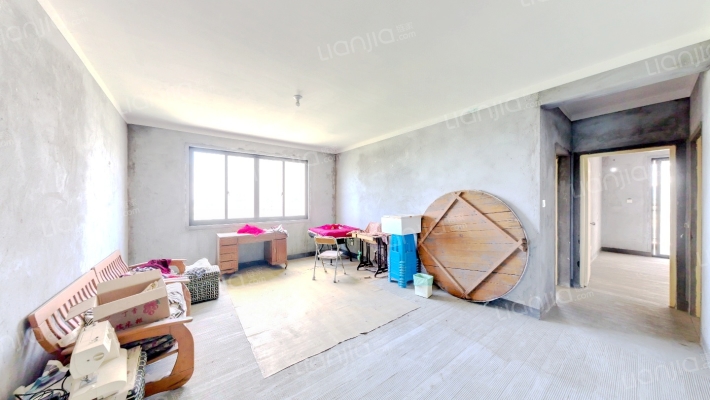 龍驤園二手房实景图