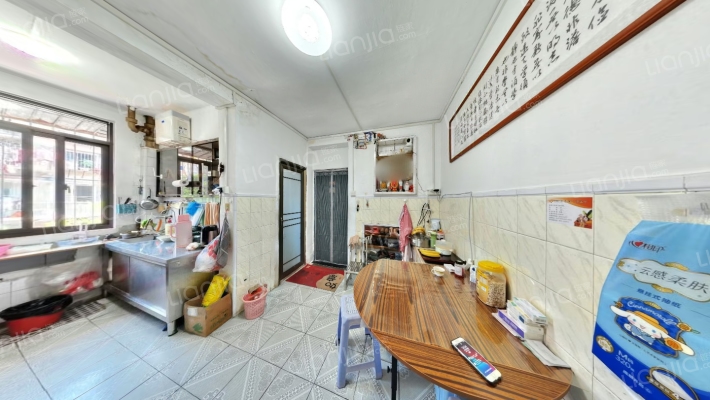 连潘新村二手房实景图