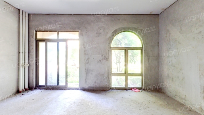 中信凯旋公馆二手房实景图