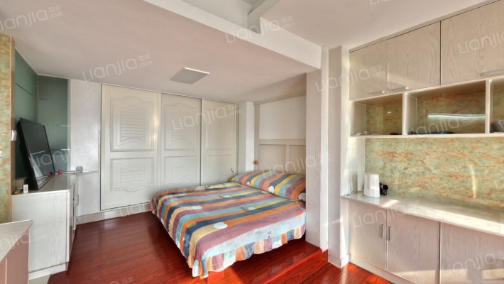 文一名门湖畔西区二手房实景图